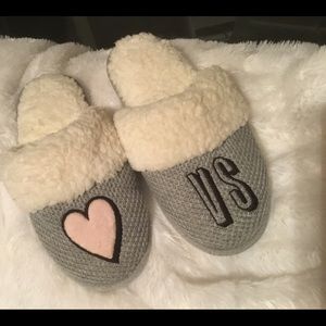 Victoria Secret Small Slippers, Sherpa lined..New